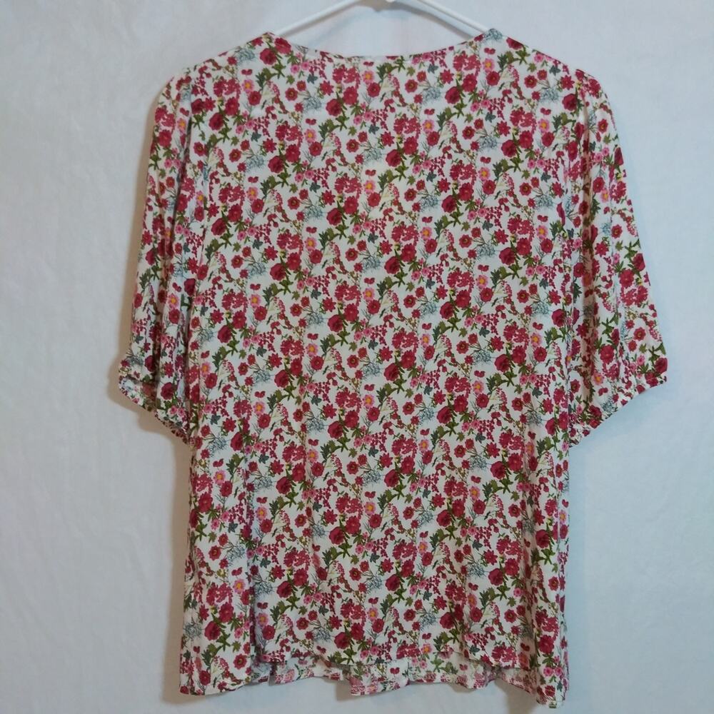 Solitaire For Anthropologie Red Ditsy Floral V-Neck Peasant Blouse Size Small - Picture 9 of 9